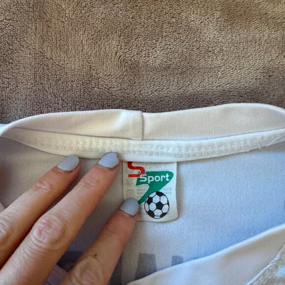 Emirates Real Madrid White Short Sleeve Jersey - Picture 2 of 3